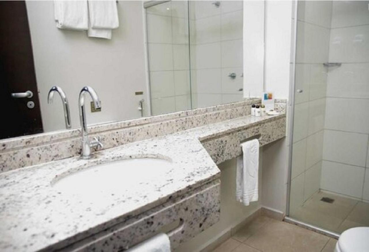 Class Hotel Varginha Варжінья Екстер'єр фото