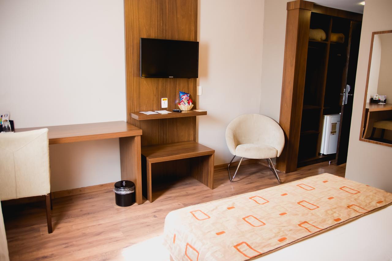 Class Hotel Varginha Варжінья Екстер'єр фото