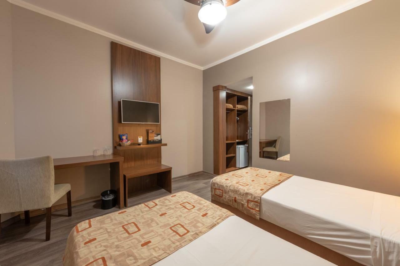 Class Hotel Varginha Варжінья Екстер'єр фото