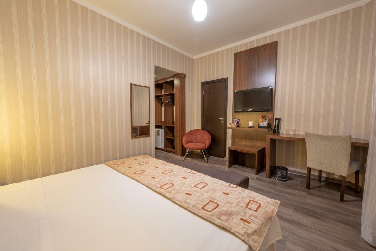 Class Hotel Varginha Варжінья Екстер'єр фото